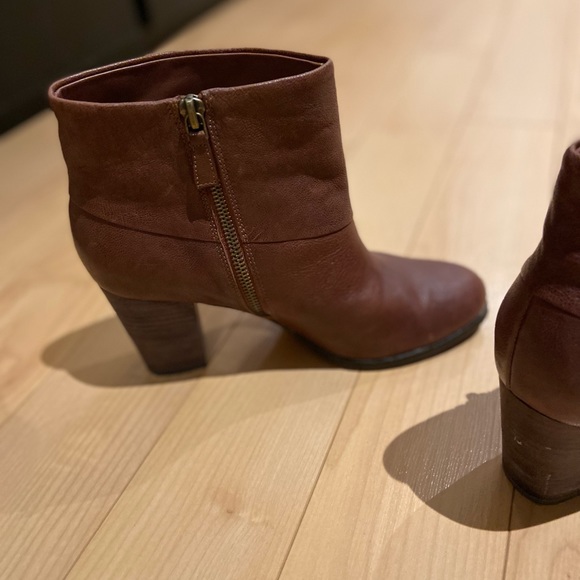 Cole Haan -brown leather ankle boots - Picture 2 of 4